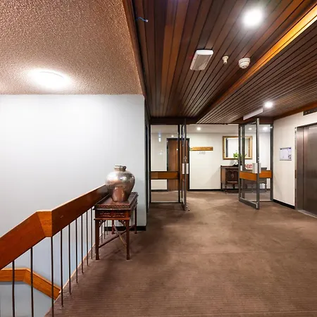 Belconnen Way Hotel & Serviced Apartments-3